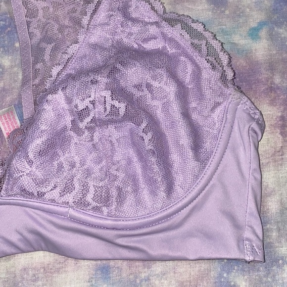 VS PINK • Lavender Lace Racerback Bralette - Picture 2 of 7